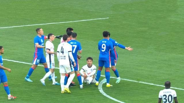 柠檬直播-小温没随队出征，斯坦丘受武汉球迷欢迎 绍尔出战 大连难带走三分