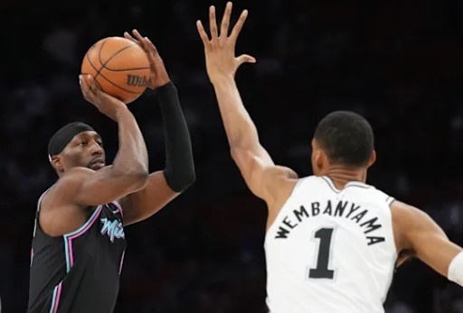 nba直播吧-文班亚马:“降龙十八掌!”